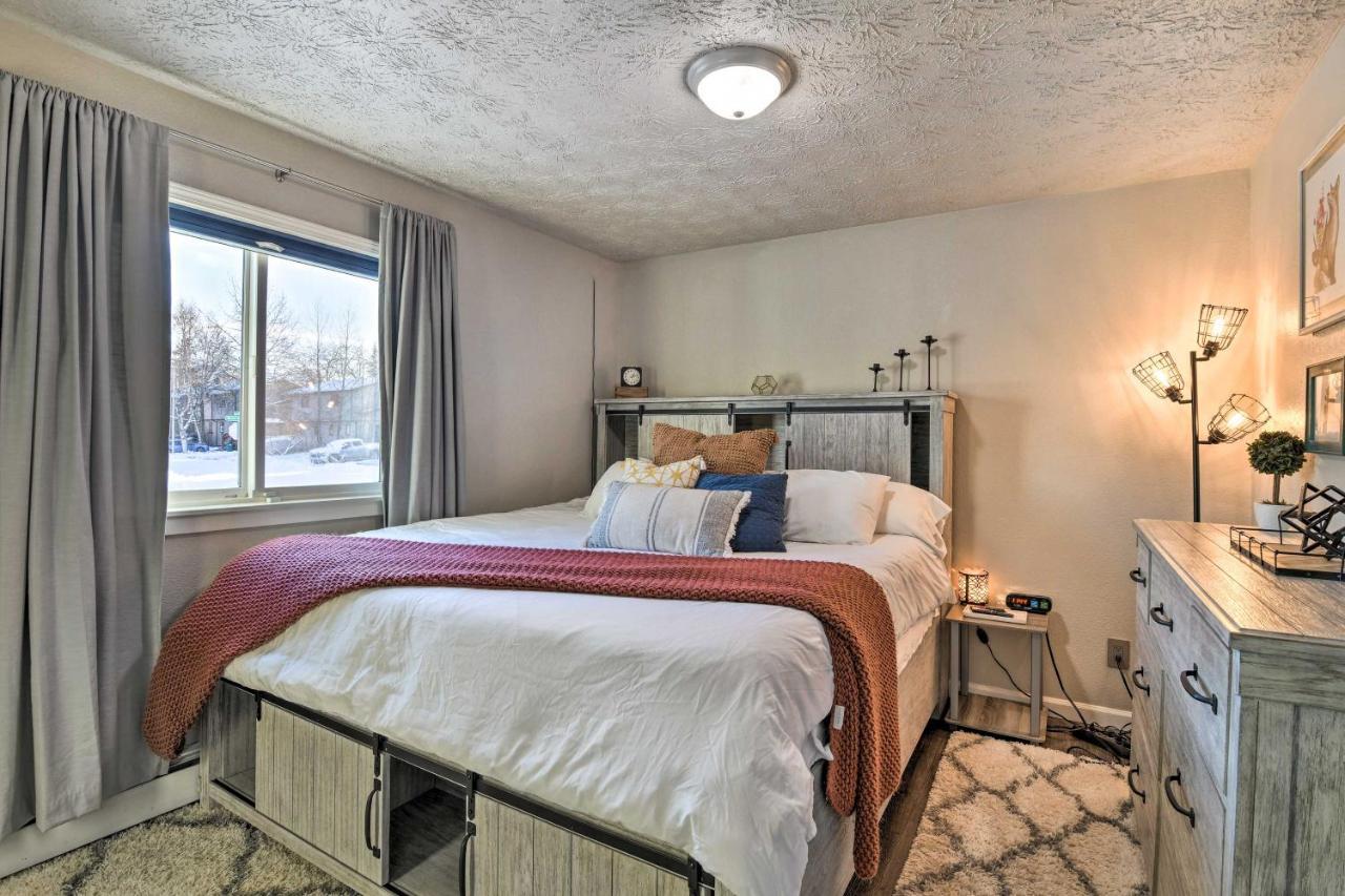 Updated Townhome Near Airport And Shopping! أنكوراج المظهر الخارجي الصورة